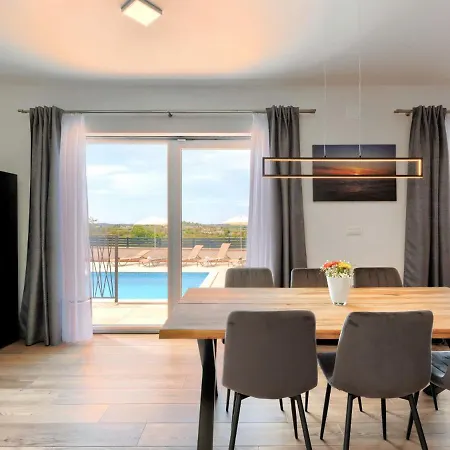 Dora By Interhome 普拉