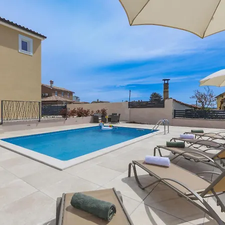 Dora By Interhome * 普拉