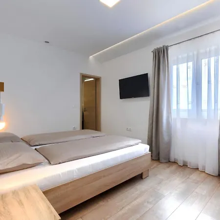 Dora By Interhome 度假居 普拉