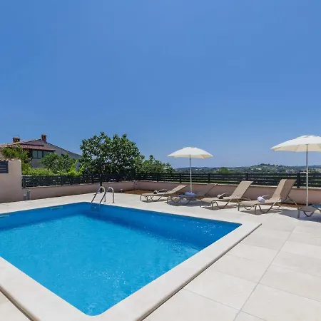 Dora By Interhome * 普拉