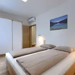Nyaraló Dora By Interhome *