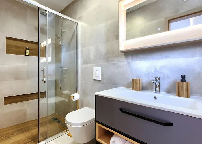 Dora By Interhome 풀라